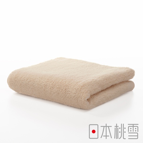 一條米色今治超長棉毛巾，質地柔軟蓬鬆，對折置於白色背景上。