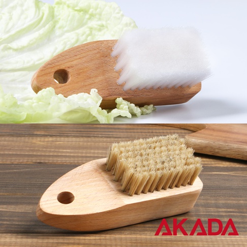 赤田刷毛工業的天然豬毛和纖毛蔬果刷特寫