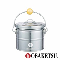OBAKETSU 品牌圓形鍍鋅鋼製蚊香桶，配有木質提把和蓋子，桶身有垃圾桶圖案標誌