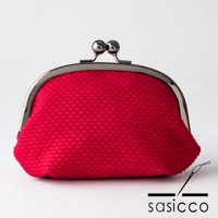 紅色三河木綿刺子織口金零錢包，帶有兩個球形金屬開合。