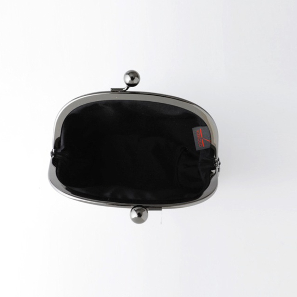 三河木綿刺子織口金零錢包，黑色內襯，銀色金屬扣環，含品牌標籤。