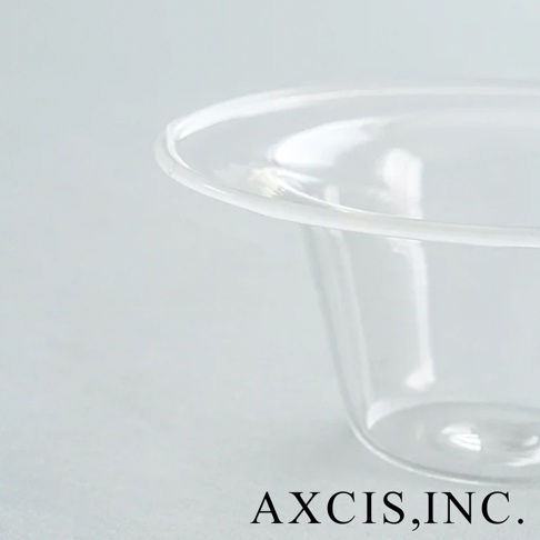 lykke 清透玻璃深型點心碗，S尺寸，透明無色，材質為玻璃，碗口邊緣圓潤。