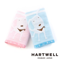 兩條今治純棉紗布毛巾，一條為粉紅色，另一條為淺藍色，均繡有白色小狗圖案，小狗戴著褐色領巾。