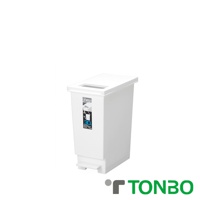 白色塑膠製 30L 容量垃圾桶，具備推蓋開合與腳踏板雙重開啟方式。