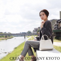 京都職人手作兩用手提托特包，米白色皮革，簡約方形設計，附有提把與肩背帶，適合日常搭配。