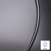 精細網狀的金屬濾網，邊緣有光滑的銀色金屬框，底部右側有「Made in TSUBAME」的標誌。