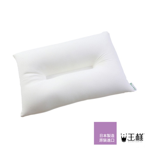 王樣の夢枕（白色），具有獨特凹槽設計，材質柔軟，適合各種睡姿。