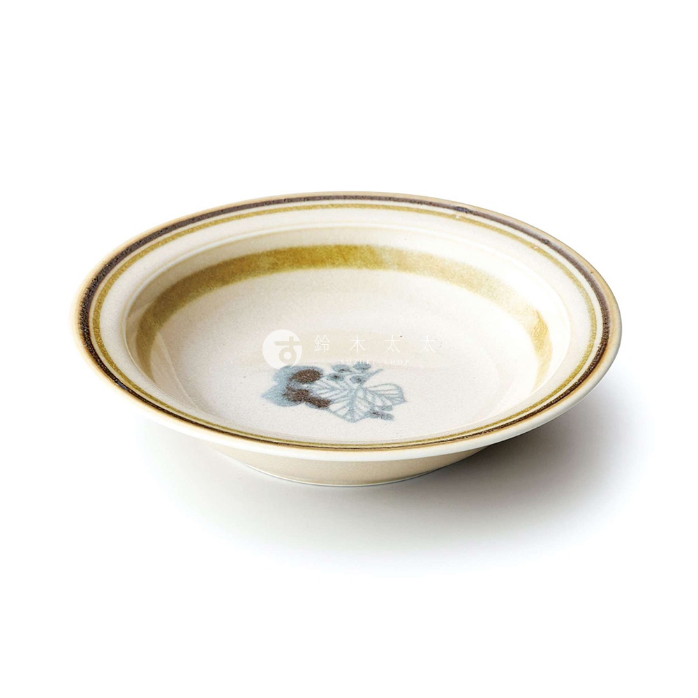 Anyware 美濃燒葉紋復古溫潤小碗，採用陶瓷材質，碗身為米白色，碗緣有深棕色與淺黃色條紋裝飾，碗底印有藍色葉子圖案。