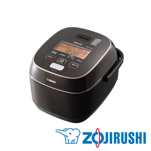 鐵器豪熱羽釜壓力IH電子鍋，深棕色機身，頂部設有觸控面板和液晶顯示螢幕，顯示時間與烹飪選項，配有兩個側把手。