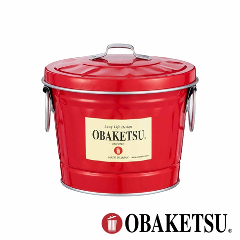 OBAKETSU 手工製多功能迷你桶-1L，經典紅色，附有提把和蓋子，標籤印有品牌名稱、Slogan 及 Made in Japan。