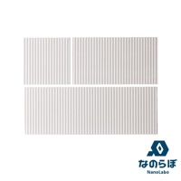 三塊白色珪藻土吸水墊，表面有細緻的垂直壓紋，尺寸分別為小方形、長方形和較大長方形。