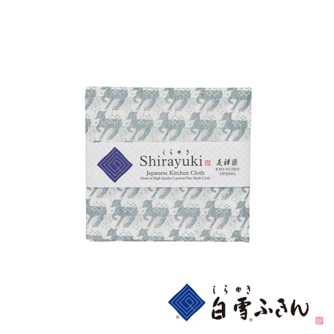 友禪染多用途白雪拭巾，淺藍色鹿紋圖案，材質為高品質細網布，包裝紙帶上有品牌Logo與日文、英文產品名稱。