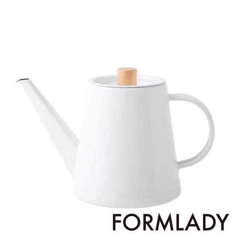 日製 kaico 1.3L 琺瑯細口手沖壺，白色壺身搭配木質壺蓋，簡約設計。