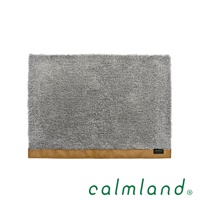 Ward Robe 天然防滑玄關地墊，灰色絨毛材質，底部邊緣為棕色皮革，尺寸為 M。