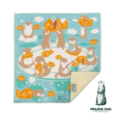 一群可愛的水獺在藍天白雲下圍繞著金黃色的鯛魚燒，有的抱著鯛魚燒，有的在釣魚，有的則享受著美食。