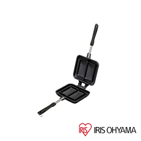 黑色直火專用熱壓三明治夾烤盤，烤盤內側有烤紋，兩側帶有黑色防燙手柄，可分離清洗。