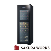 SA38 0℃ 雙溫酒櫃，黑色外觀，設有上下兩層玻璃門，展示多瓶紅酒與白酒。頂部觸控面板顯示雙重溫度。