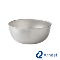 一個銀色、18公分的不鏽鋼調理碗，碗身呈半圓形，邊緣向外捲曲，表面帶有細緻的拉絲紋理。