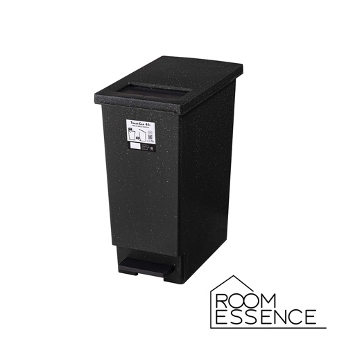 附蓋簡約黑色大理石紋垃圾桶，45公升容量，具備腳踏開關設計，適合現代居家風格。