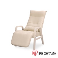 米白色布藝多段調節躺椅，配有木質扶手和腰部靠墊，椅背和腳踏可調節角度。