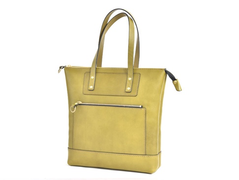 橄欖綠皮革職人手作威靈頓直式拉鍊托特包，配有金色拉鍊、兩個外部拉鍊口袋和兩個金屬鉚釘裝飾。