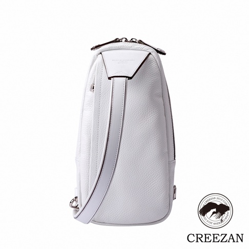 JETTER 隨身側背包 CJTE-021，白色荔枝紋皮革材質，單肩背帶設計，頂部有拉鍊開合，側面有品牌標誌。