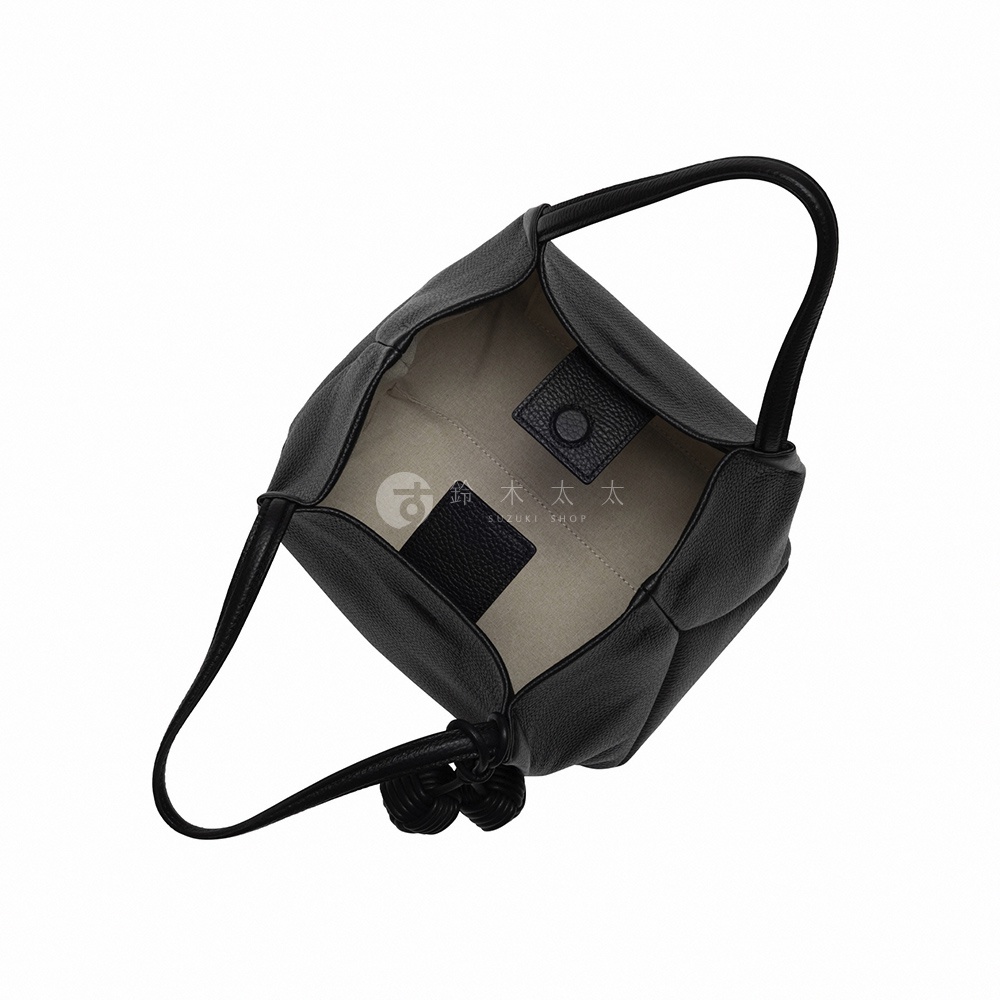 itten-itten 黑色義大利皮革點結吊飾中型托特包