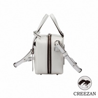 JETTER 迷你箱型包 CJTF-038，白色荔枝紋皮革材質，設有雙提把、頂部拉鍊開口及可拆卸斜背帶，整體造型方正簡潔。