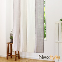 神戶異國風四開式門簾，展示三片不同色調的門簾，分別為淺灰、米白和深灰，材質輕薄透光，垂墜感佳。