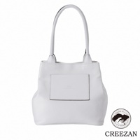 JETTER 方形托特包 CJTE-026，白色荔枝紋皮革，配有兩條提把，正面有一個同色系皮革方塊裝飾，印有品牌標誌。