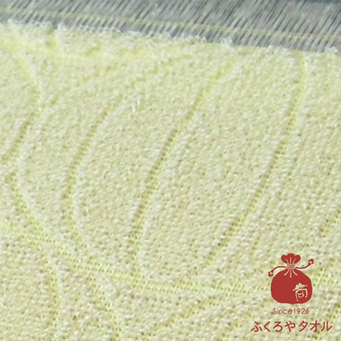 SHIZUKU野菜染瞬吸薄毛巾，淺黃色，織紋細膩，帶有葉脈般的壓紋，材質柔軟。