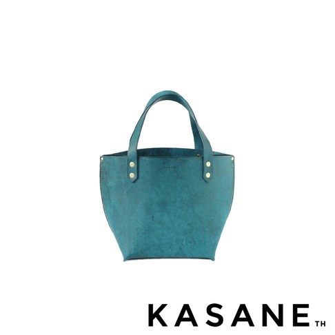 北海道KASANE品牌職人手作義大利Margot皮革迷你托特包，綠松石藍色，簡約設計。