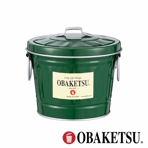 OBAKETSU 綠色金屬迷你收納桶，桶身有「OBAKETSU since 1923」及「MADE IN JAPAN」等文字標籤