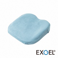 淺藍色貓頭鷹造型3D進階款坐墊，絨布材質，帶有品牌Logo。