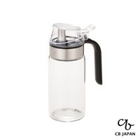 CB JAPAN atomico 系列耐熱防回流玻璃油罐，M 尺寸，設有不易滴漏的注口和單手按壓出油的設計