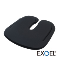 HUG DRIVE ENZA CUSHION 汽車用U字型坐墊，黑色，布面材質，帶有品牌標誌。