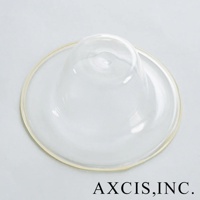 lykke 清透玻璃深型點心碗 S，由透明玻璃製成，碗身呈深型設計，邊緣有淺色包邊。