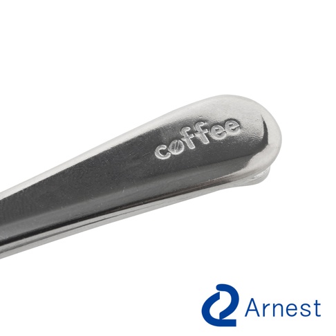 金屬咖啡量匙夾，表面壓印有「coffee」字樣，銀色，光滑。