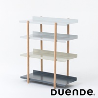 MARGE SHELF 4 四層置物架，以淺灰、淺綠、淺藍色金屬層板搭配木質支架，呈現簡約現代風格。