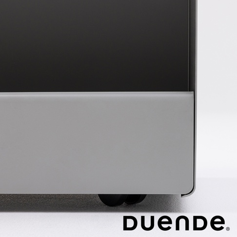 DUENDE 品牌標誌於推車底部。
