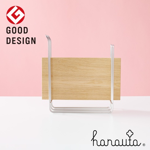 不鏽鋼三桿抹布架，具有木質面板，簡約設計，適合廚房或浴室收納。