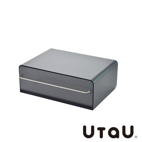 灰色抽屜式收納整理櫃，帶有銀色金屬把手，櫃體為圓角設計，外觀簡潔。