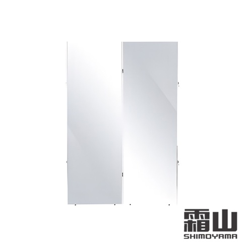 兩面折疊式全身鏡，鏡面為銀白色，材質反光，可見兩塊鏡面以鉸鏈連接，底部有黑色支架。