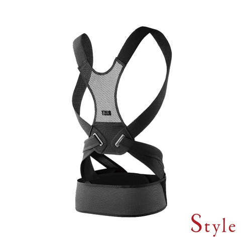 BX Pro美姿調整背帶-加強款 S，採用黑色網狀透氣材質與彈性織帶製成，設計有肩帶、腰帶及交叉固定帶，可調節鬆緊，適合支撐背部，改善體態。