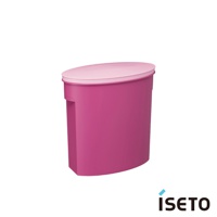 粉紅色塑膠儲米桶，附有淺粉色橢圓形蓋子，側面有提把設計。