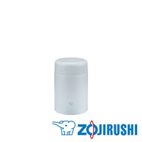 白色不鏽鋼一體式杯蓋真空燜燒杯，杯身光滑，頂部有圓形杯蓋，整體設計簡潔，底部有品牌標誌。