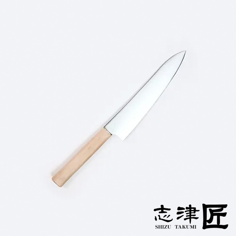 一把銀色金屬刀刃、淺木色刀柄的萬用刀，刀刃尖銳，刀柄末端呈現方角。