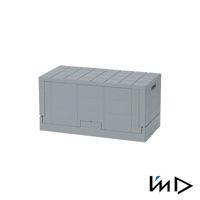 灰色塑膠格子磚紋可堆疊摺疊收納椅，兩側有提把，椅蓋表面為格子紋路，椅身由多個長方形板塊組成，可折疊收納。