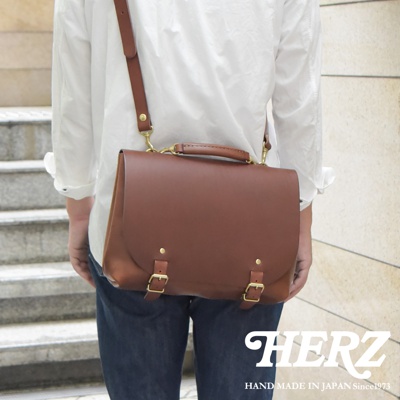 職人手作皮革雙扣側背包 CW-137 (共4種尺寸各5色)