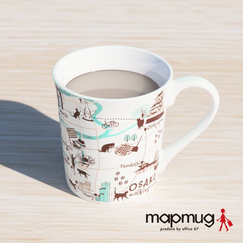 mapmug手繪地圖馬克杯，白色陶瓷杯身印有大阪地圖，搭配粉色線條、棕色手繪風格的散步貓咪圖案與地標。